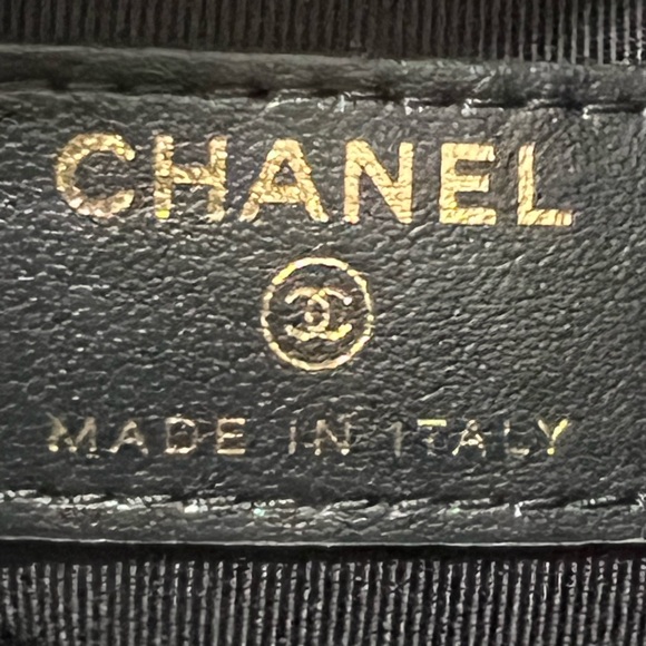 Chanel 19 Tweed O-case Clutch - Picture 10 of 11